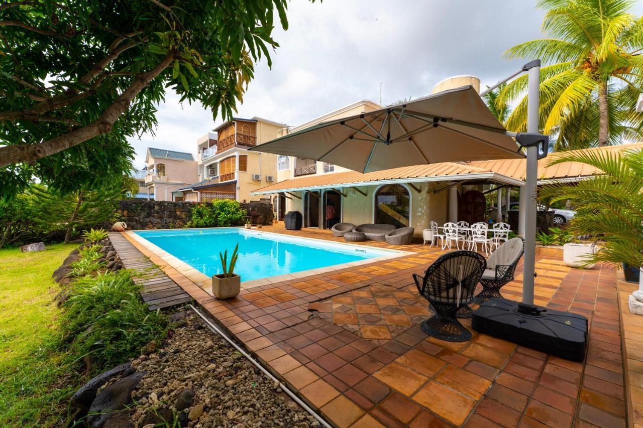 Villa Osiris Flic en Flac Ngoại thất bức ảnh